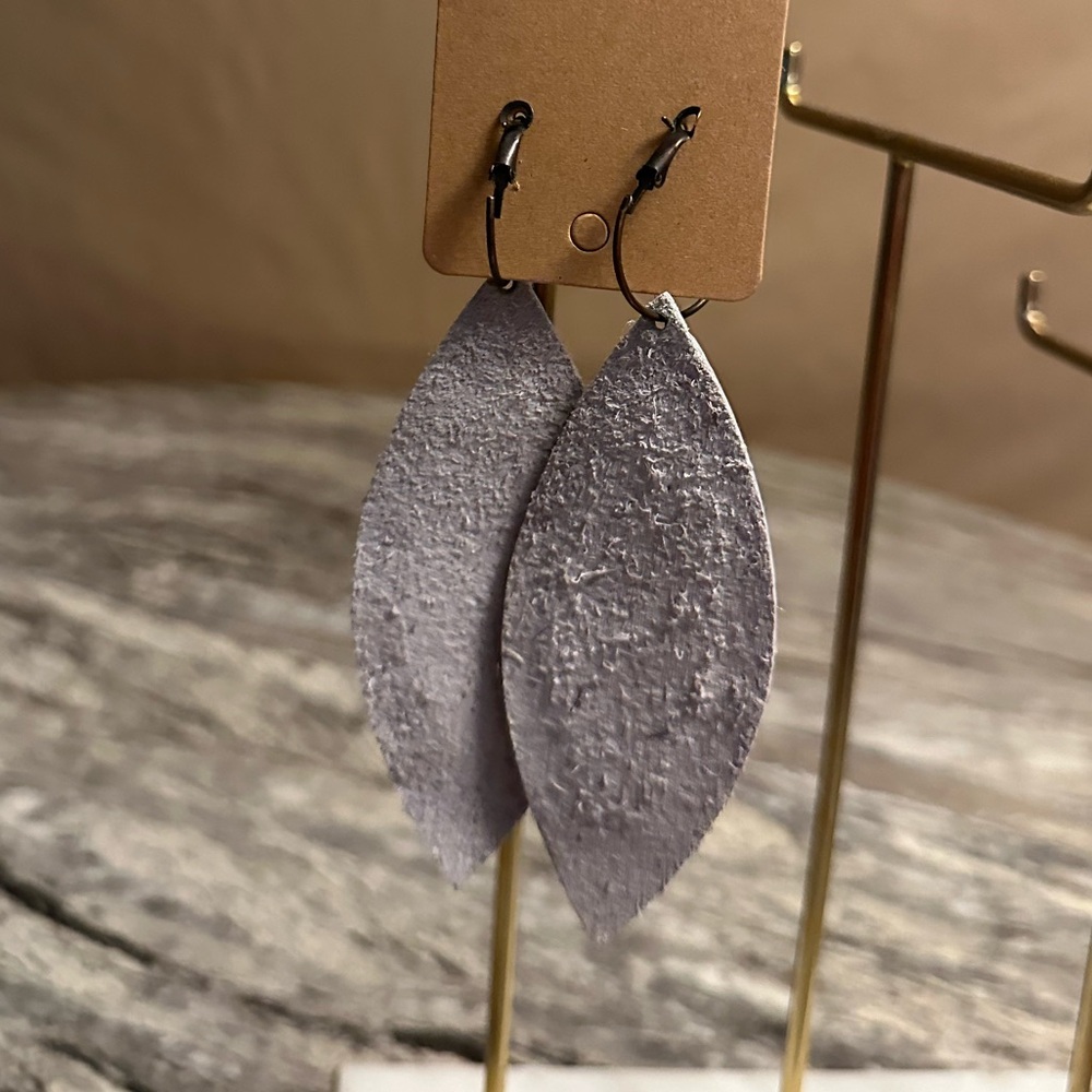 Multicolored Feather Shaped Dangling Earrings - image 3